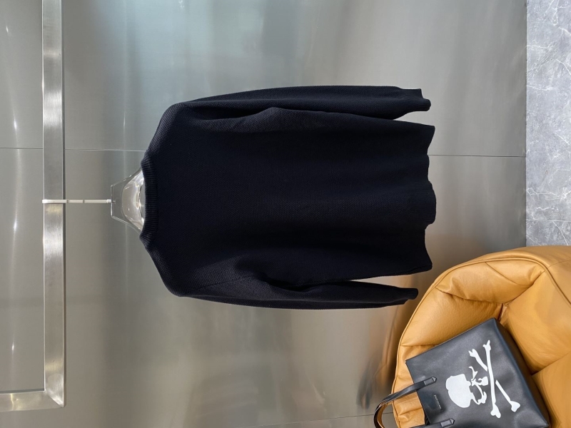 Gvc*1 sweaters